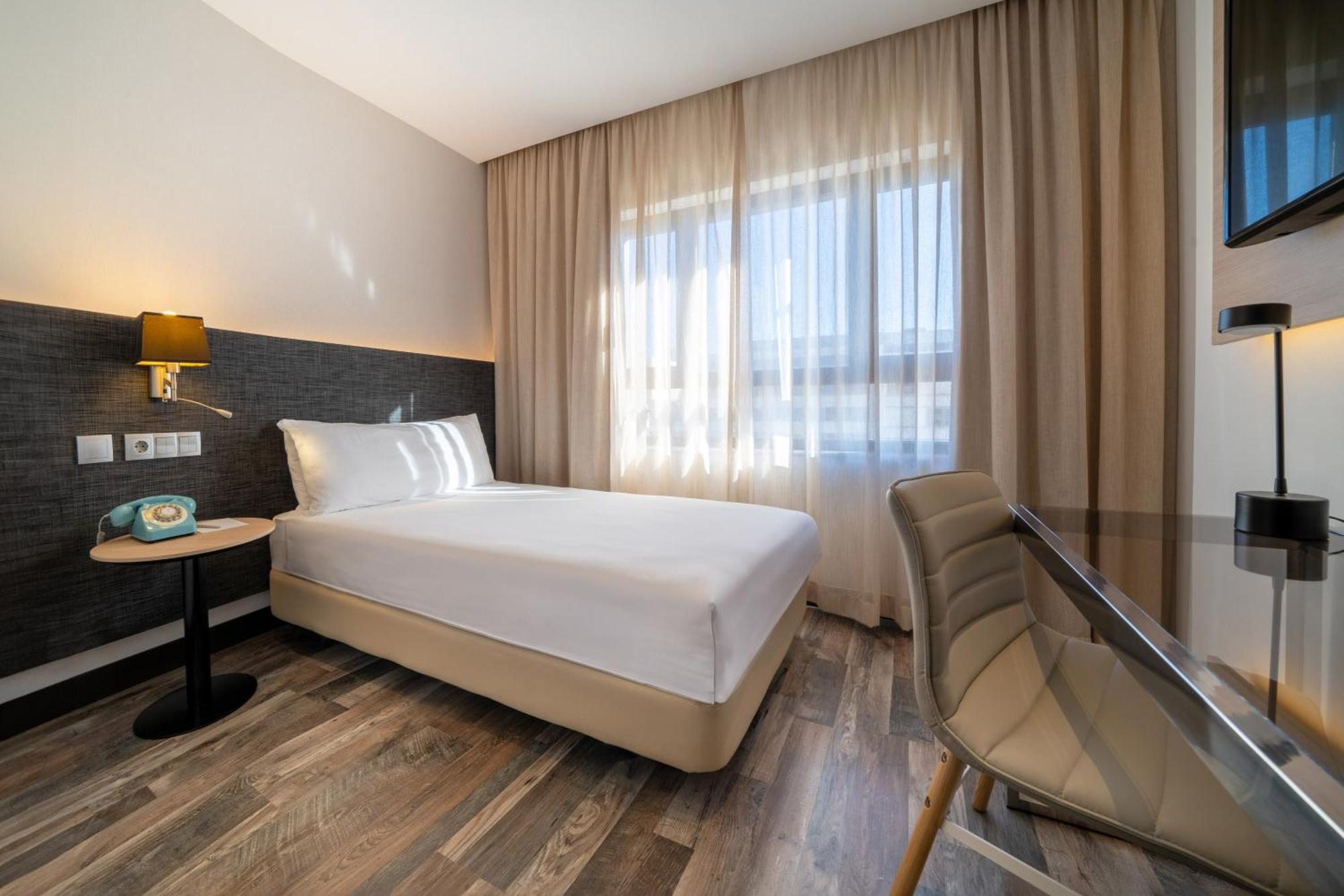 Hotel Cadiz Paseo Del Mar, Affiliated By Melia Eksteriør bilde